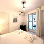 Monaco Gate - Breakfast - Terraces - Free Parking Апартаменты *