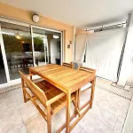 Monaco Gate - Breakfast - Terraces - Free Parking Апартаменты