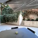 Апартаменты Monaco Gate - Breakfast - Terraces - Free Parking *