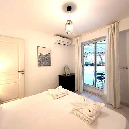 Monaco Gate - Breakfast - Terraces - Free Parking Daire *