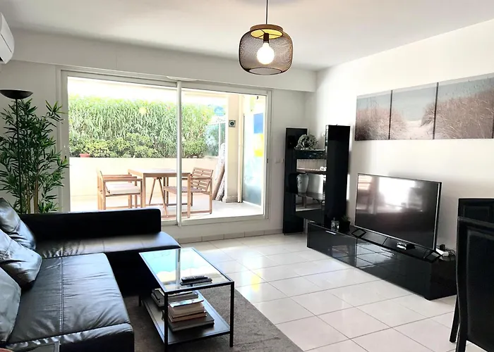 Monaco Gate - Breakfast - Terraces - Free Parking Apartment *